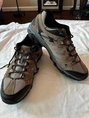 Hi-Tec Men's Tan and Black Trail Runners
